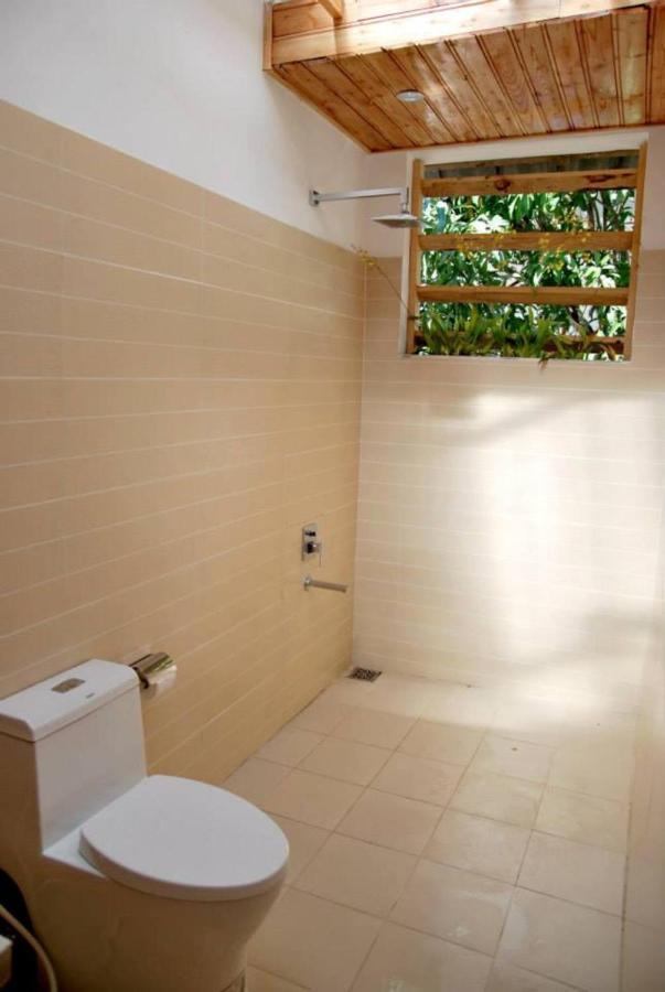 Villa Dao Hoa Vang Cam Ranh - Venuestay Bagian luar foto