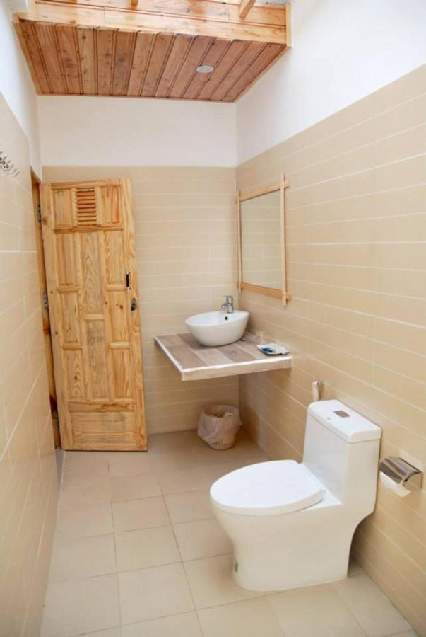 Villa Dao Hoa Vang Cam Ranh - Venuestay Bagian luar foto