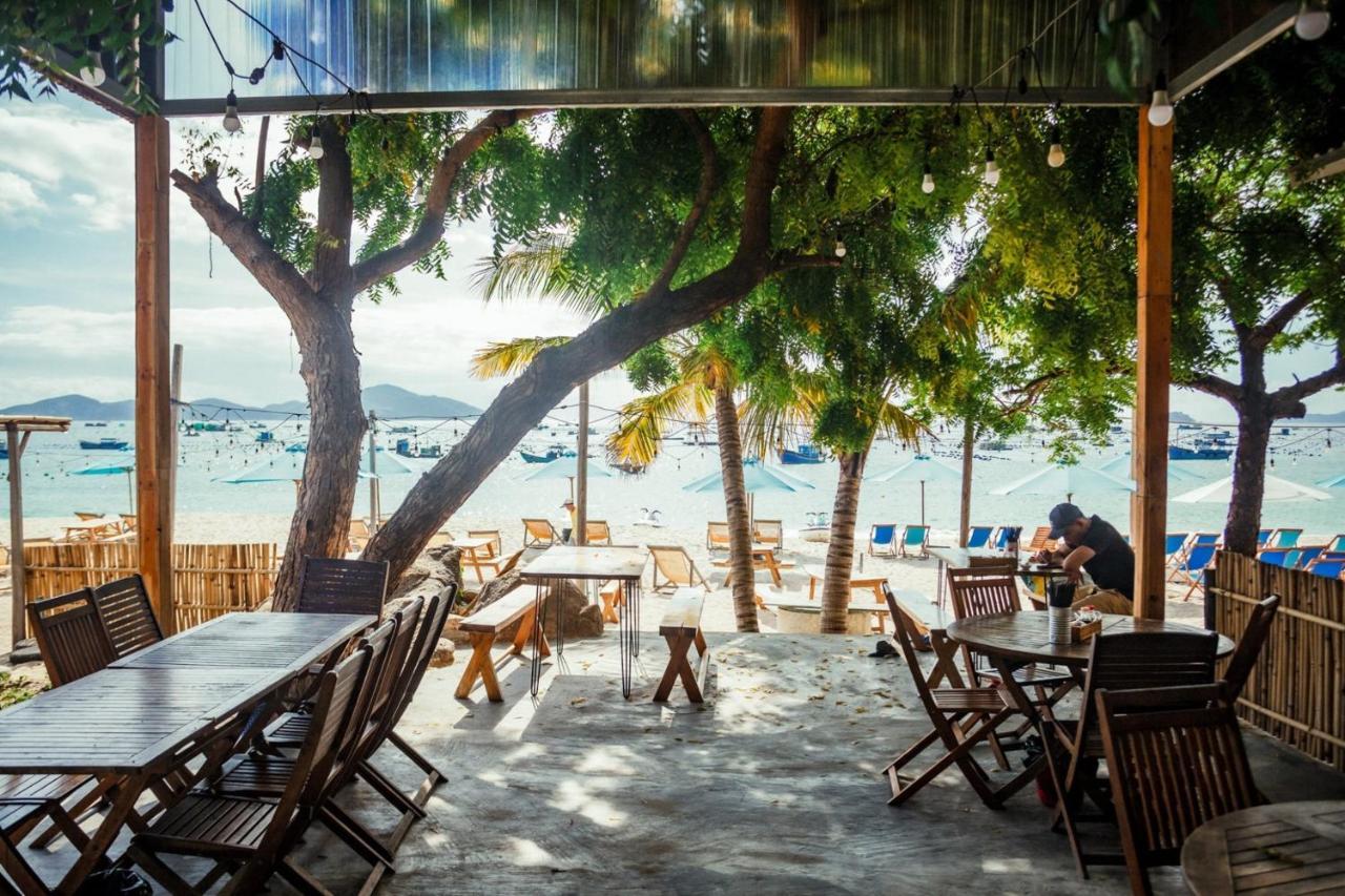 Villa Dao Hoa Vang Cam Ranh - Venuestay Bagian luar foto